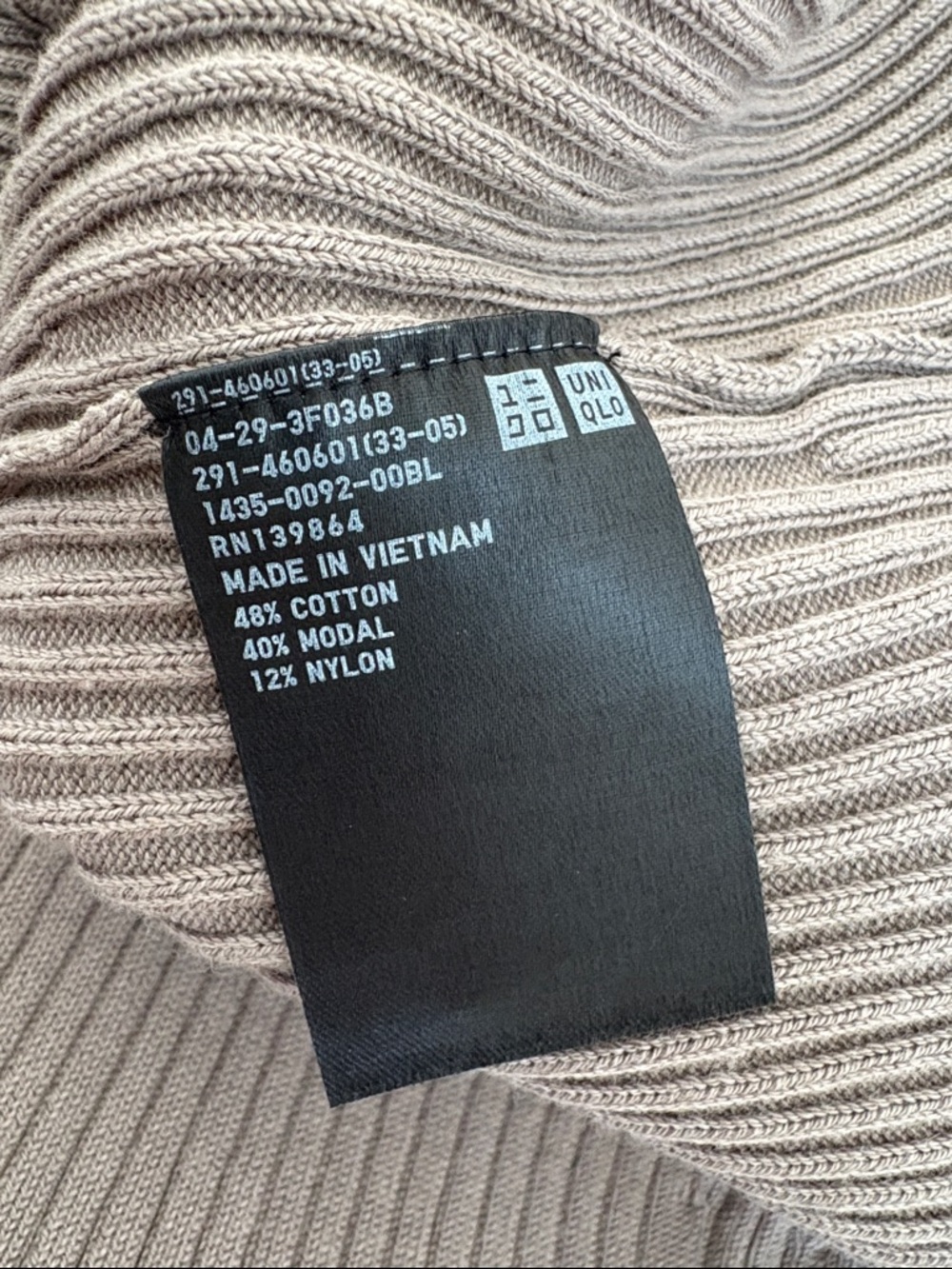 Uniqlo Sleeveless Ribbed Knit Midi Dress in Taupe - Medium - Picture 7 of 8